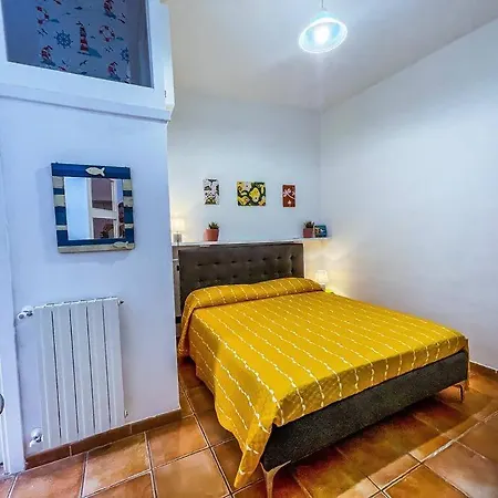 Apartment Casa In Centro A Formia